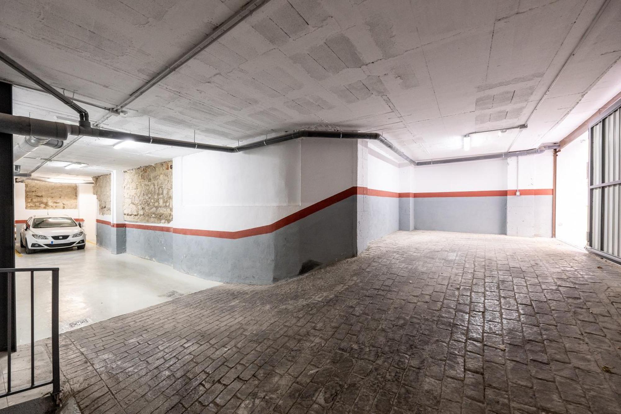 Apartment Jardinillos Bed & Parking Jaen