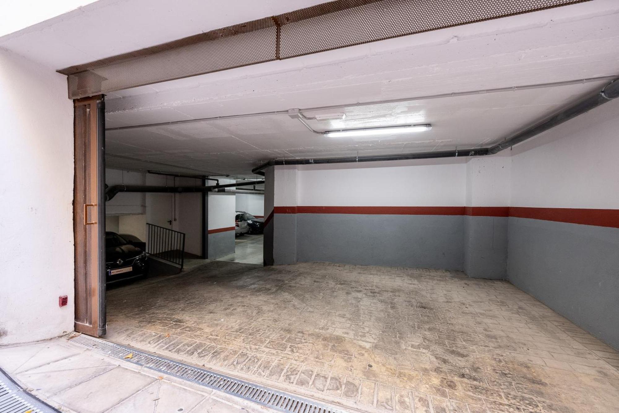 Jardinillos Bed & Parking Apartment